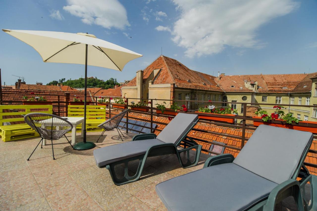 Rooftop Central Apartment Braşov Exterior foto